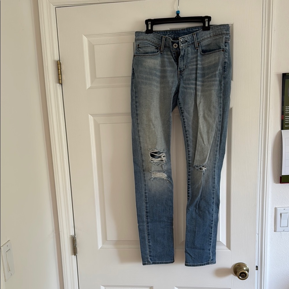 Levi’s Stylish Blue Distressed Women's Jeans